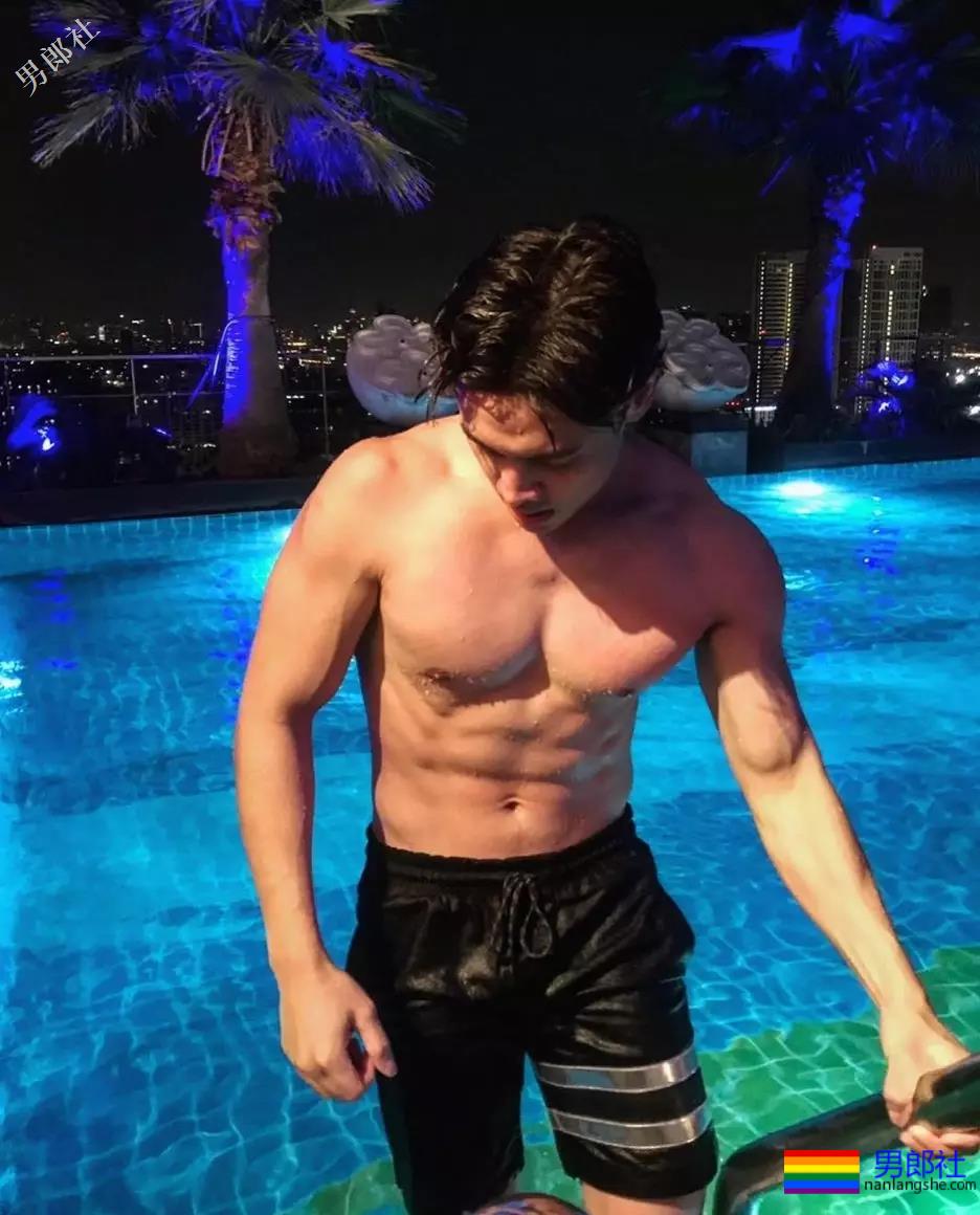 4位男生天菜!颜高肉美活儿好! - 51虹马 4位男生天菜!颜高肉美活儿好! - 51虹马