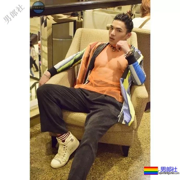 十八线演员杰克帝遭盗图，私照让人大呼可以 - 51虹马