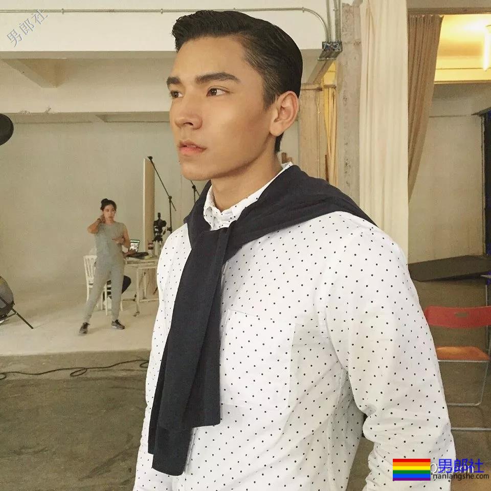 十八线演员杰克帝遭盗图，私照让人大呼可以 - 51虹马