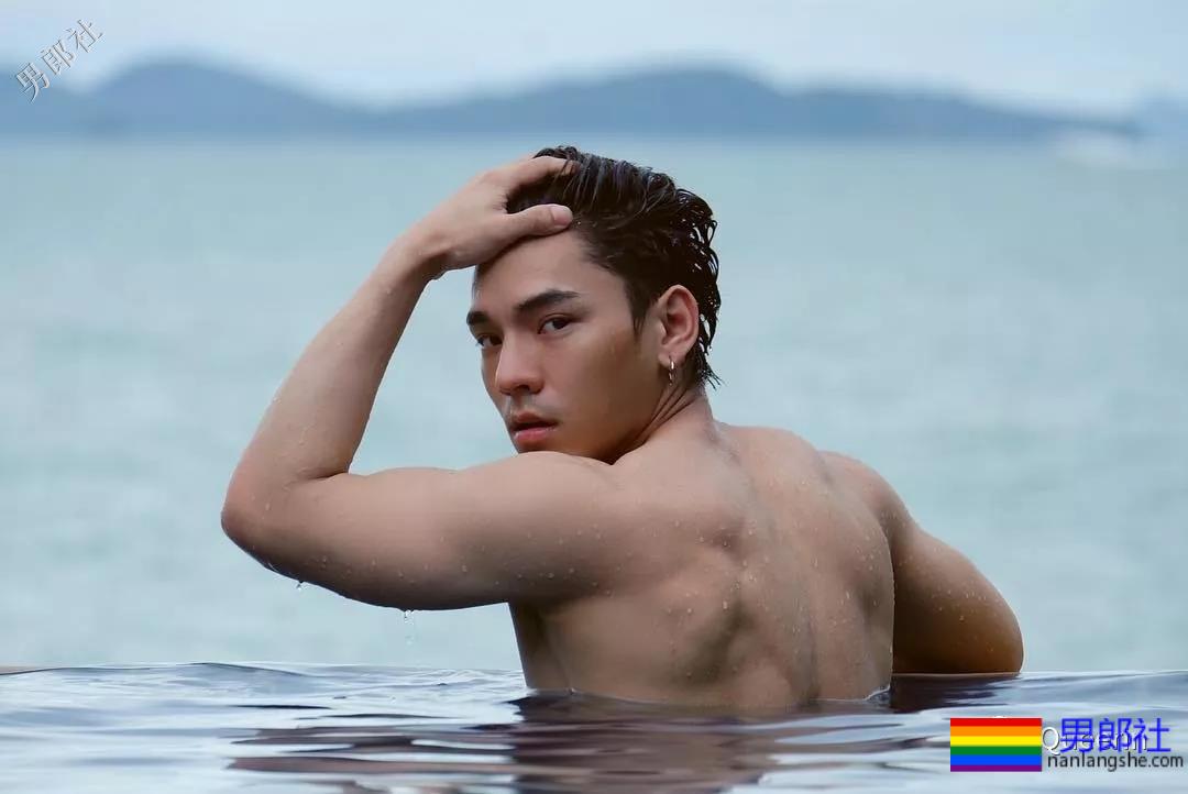 十八线演员杰克帝遭盗图，私照让人大呼可以 - 51虹马