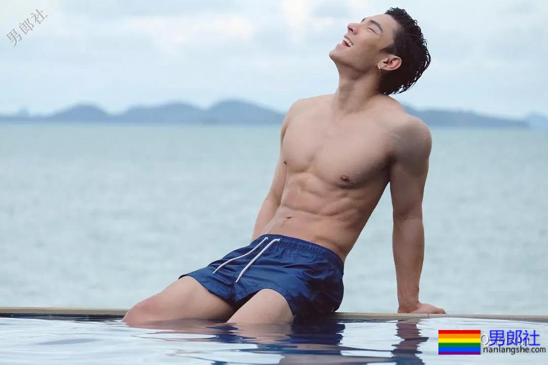 十八线演员杰克帝遭盗图，私照让人大呼可以 - 51虹马