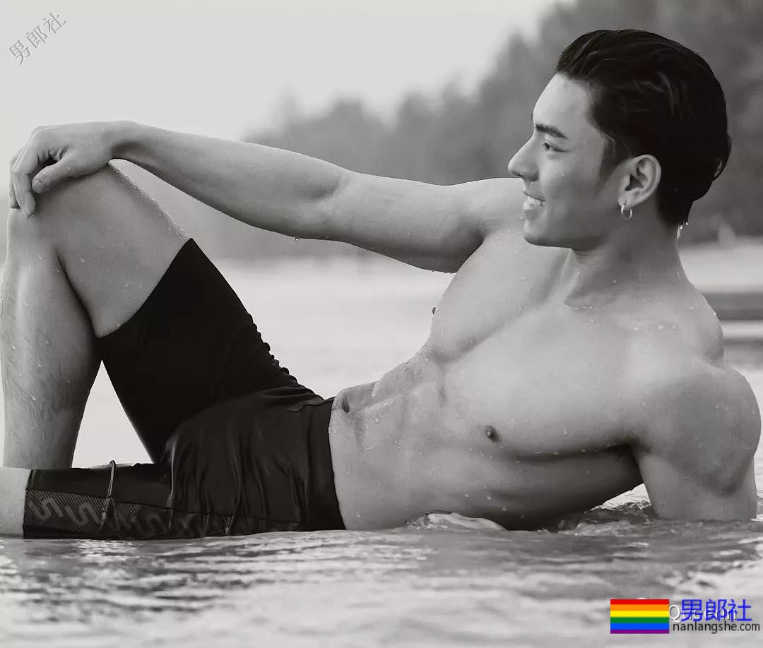 十八线演员杰克帝遭盗图，私照让人大呼可以 - 51虹马