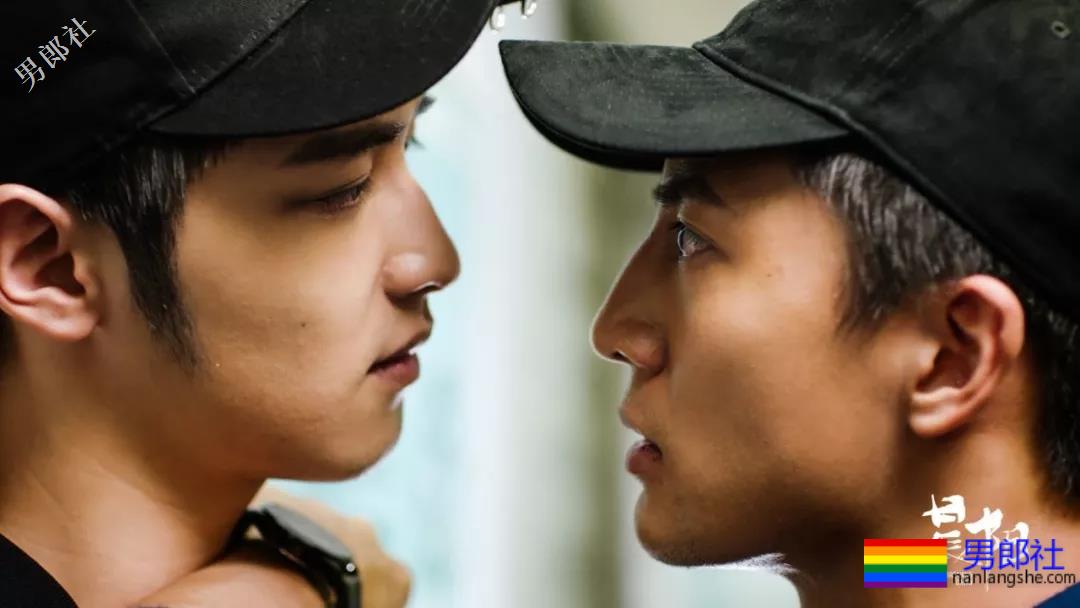 男主偷看修车工还想摸肌肉？这部剧满屏男性荷尔蒙-51虹马