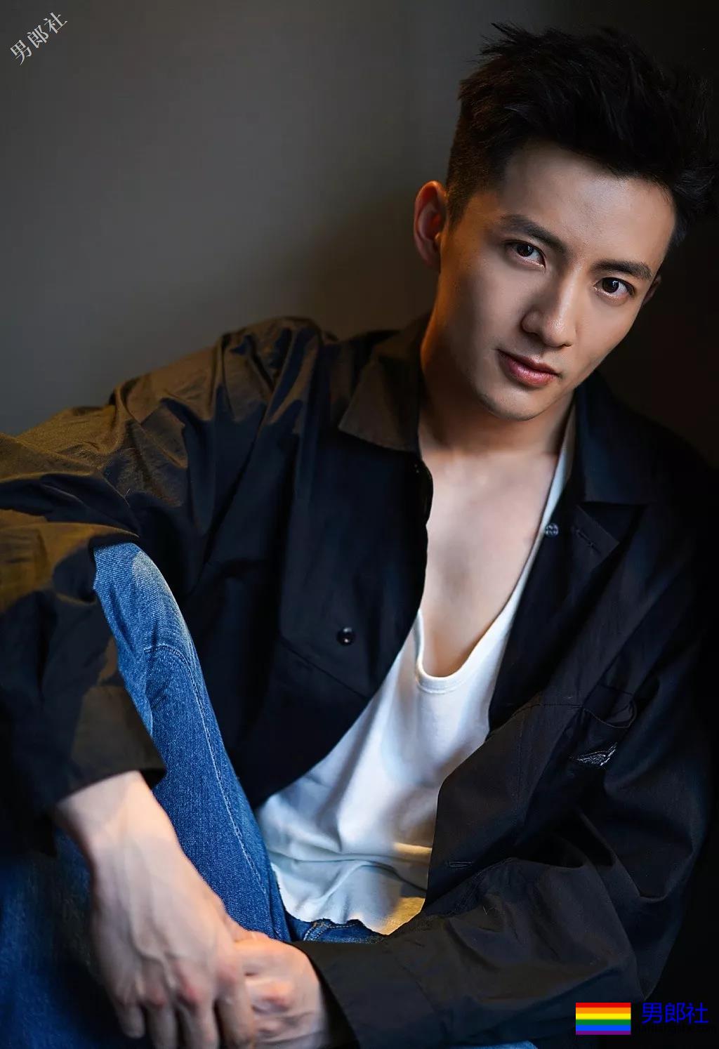 男主偷看修车工还想摸肌肉？这部剧满屏男性荷尔蒙 - 51虹马