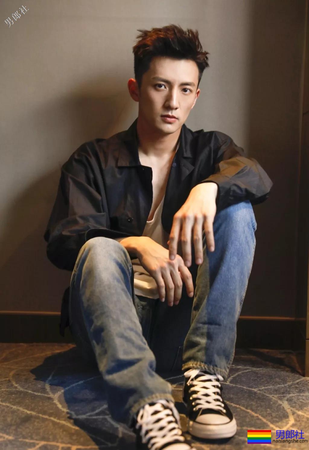 男主偷看修车工还想摸肌肉？这部剧满屏男性荷尔蒙 - 51虹马