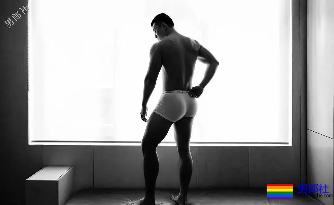 筋肉猛攻野外拍摄写真大片！ - 51虹马