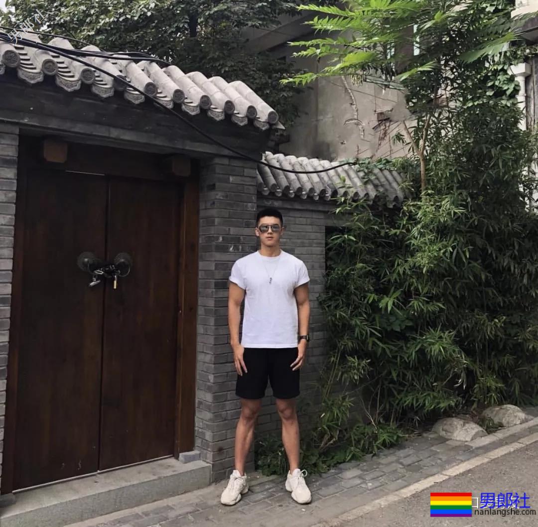 粉嘟嘟，可攻可守，大鼻子！打莊极强 - 51虹马