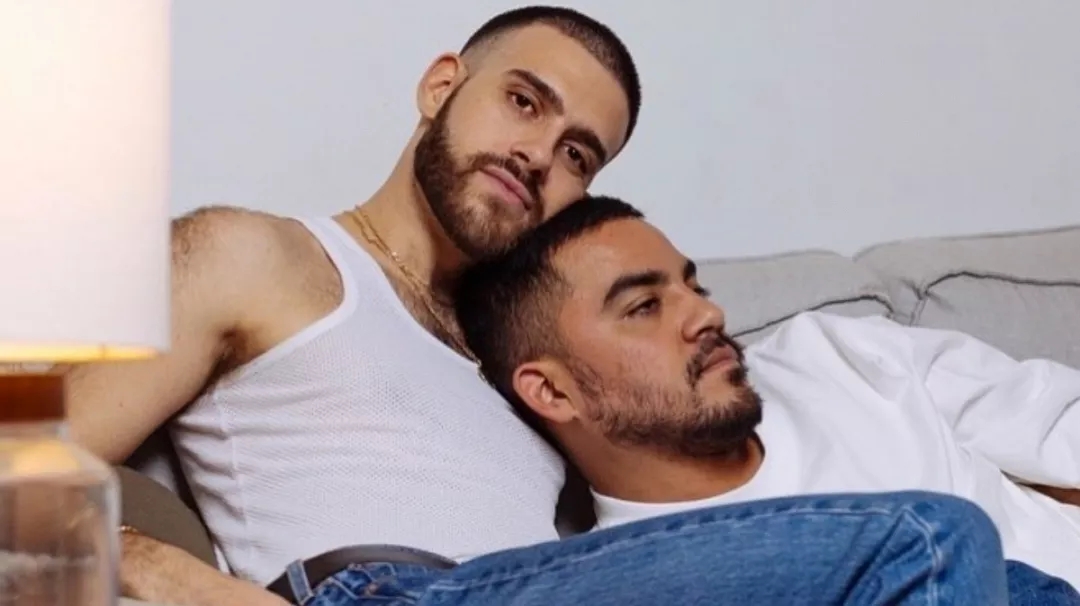 实录 | 相恋8年结婚2年,男生间的爱情没那么多抓马! - 51虹马 实录 | 相恋8年结婚2年,男生间的爱情没那么多抓马! - 51虹马