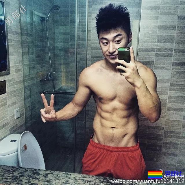 高云翔被起诉，可惜了袁福福，这个呆萌筋肉男孩我可以！ - 51虹马