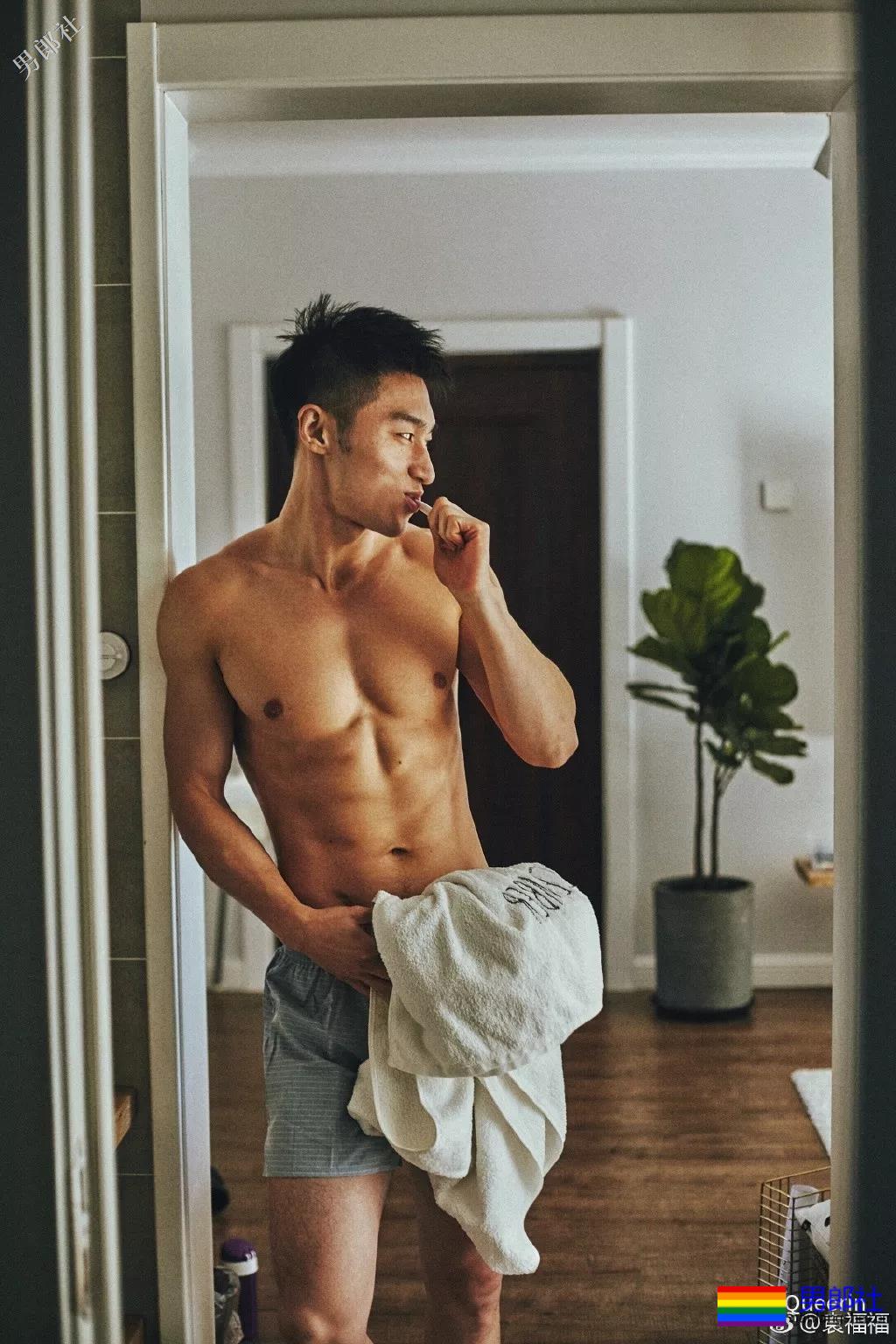 高云翔被起诉，可惜了袁福福，这个呆萌筋肉男孩我可以！ - 51虹马