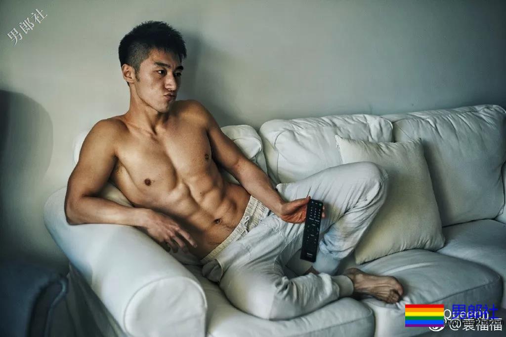 高云翔被起诉，可惜了袁福福，这个呆萌筋肉男孩我可以！ - 51虹马