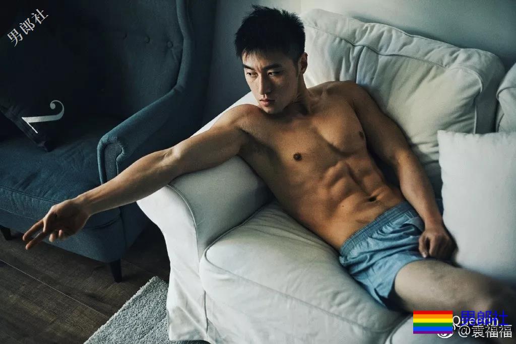 高云翔被起诉，可惜了袁福福，这个呆萌筋肉男孩我可以！ - 51虹马