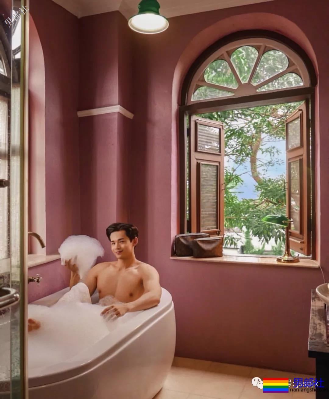 ins肌肉小帅哥把生活照拍出了大片的感觉 - 51虹马