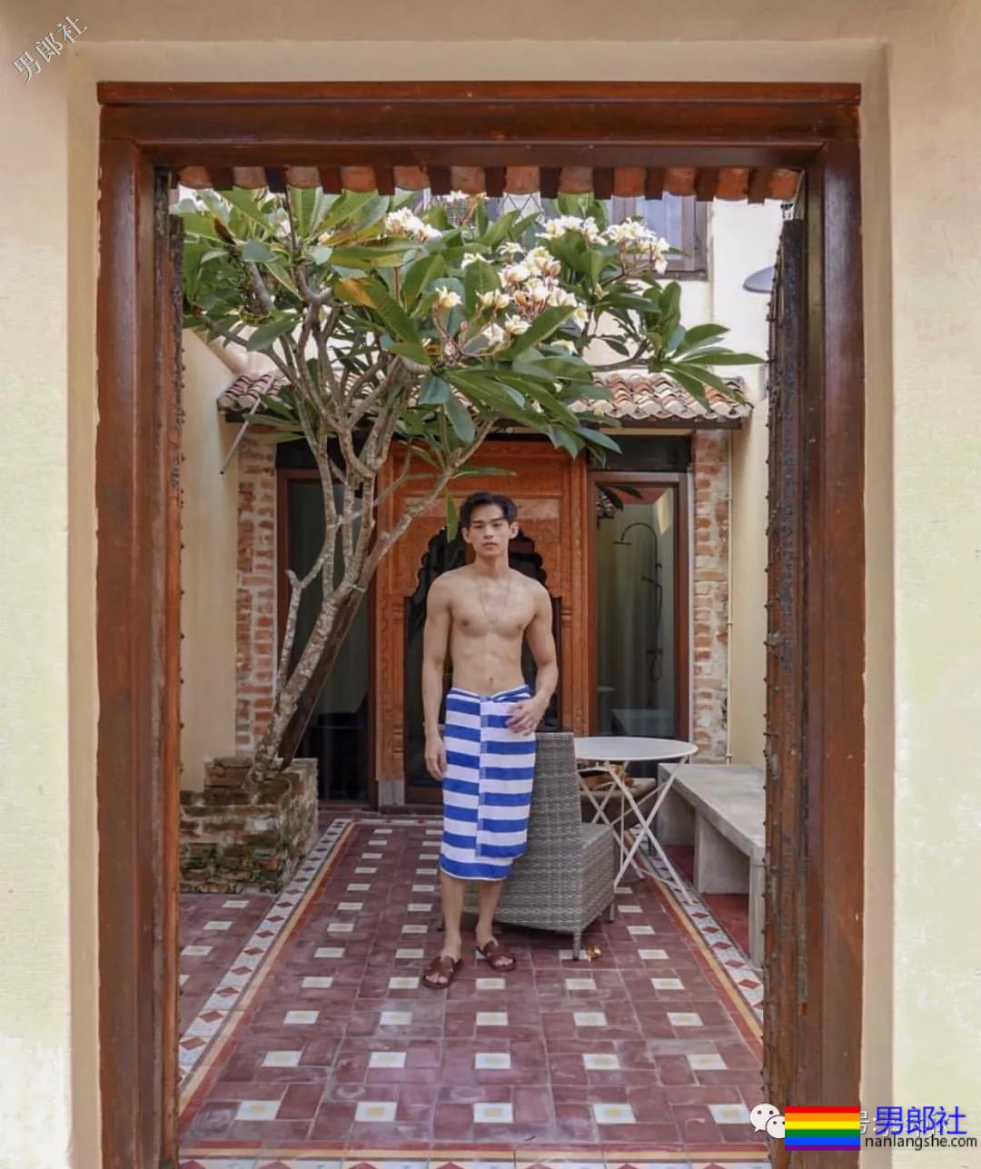 ins肌肉小帅哥把生活照拍出了大片的感觉 - 51虹马