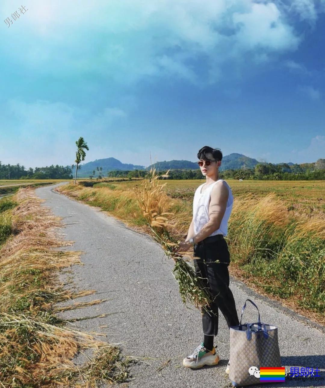 ins肌肉小帅哥把生活照拍出了大片的感觉 - 51虹马