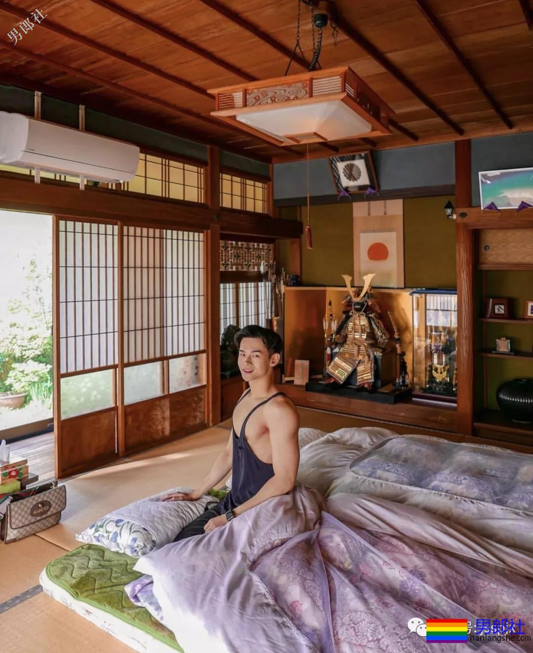 ins肌肉小帅哥把生活照拍出了大片的感觉 - 51虹马