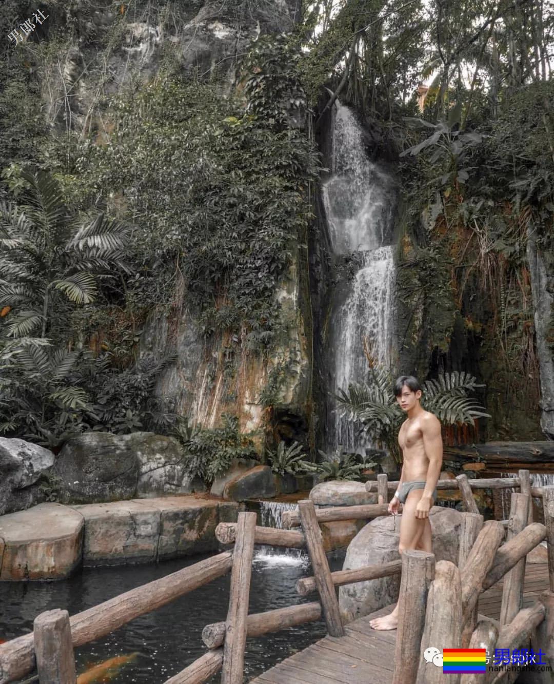 ins肌肉小帅哥把生活照拍出了大片的感觉 - 51虹马