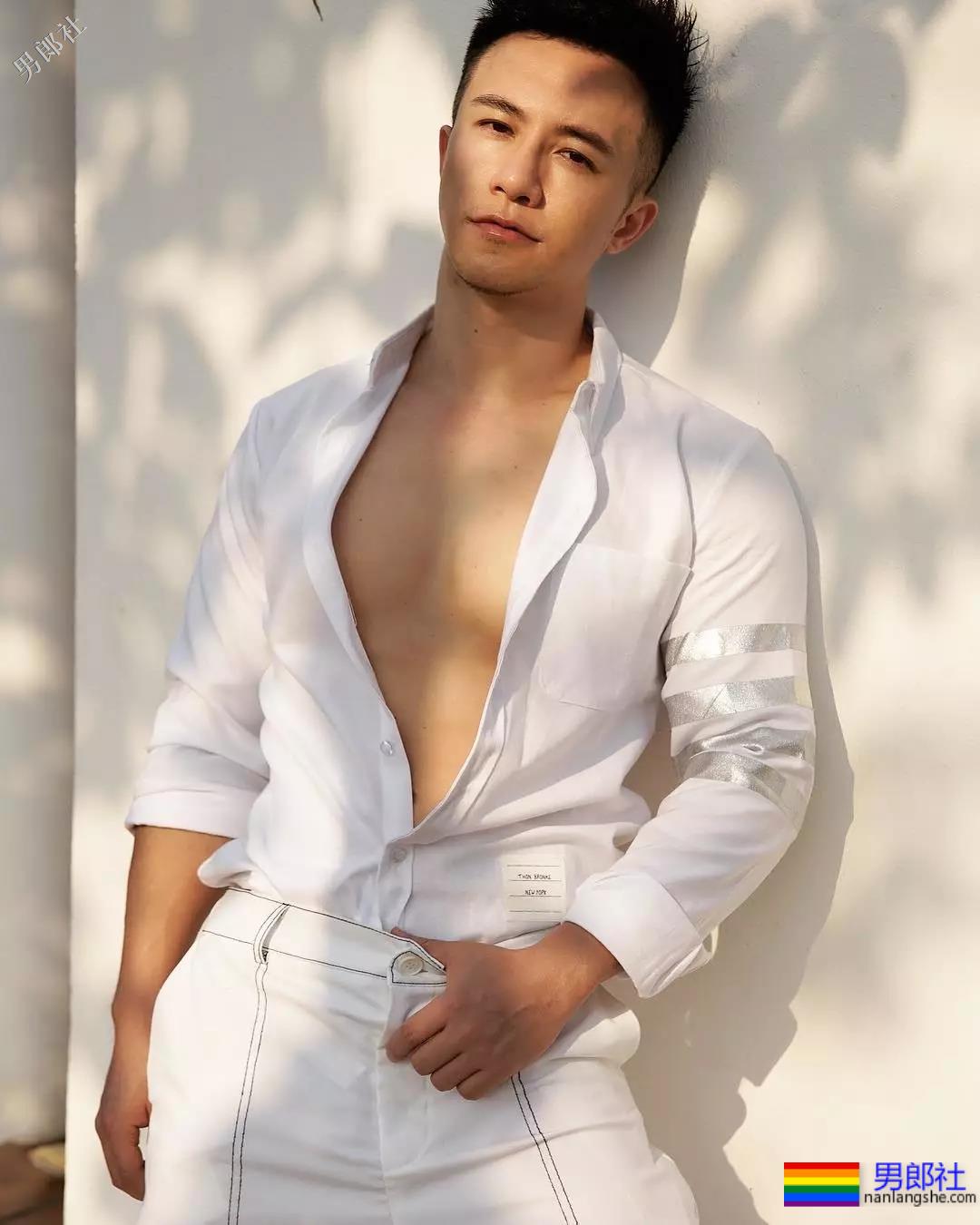 凭什么他是名媛圈皇后十年不倒?论心机和实力都无人能敌! - 51虹马 凭什么他是名媛圈皇后十年不倒?论心机和实力都无人能敌! - 51虹马