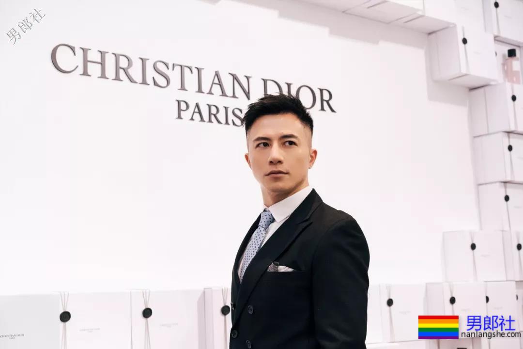 这样的正装西裤男，才适合玩超控！！-51虹马