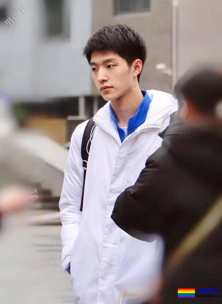 秒杀陈凯歌儿子？北影第一名颜值爆表似宋仲基 - 51虹马