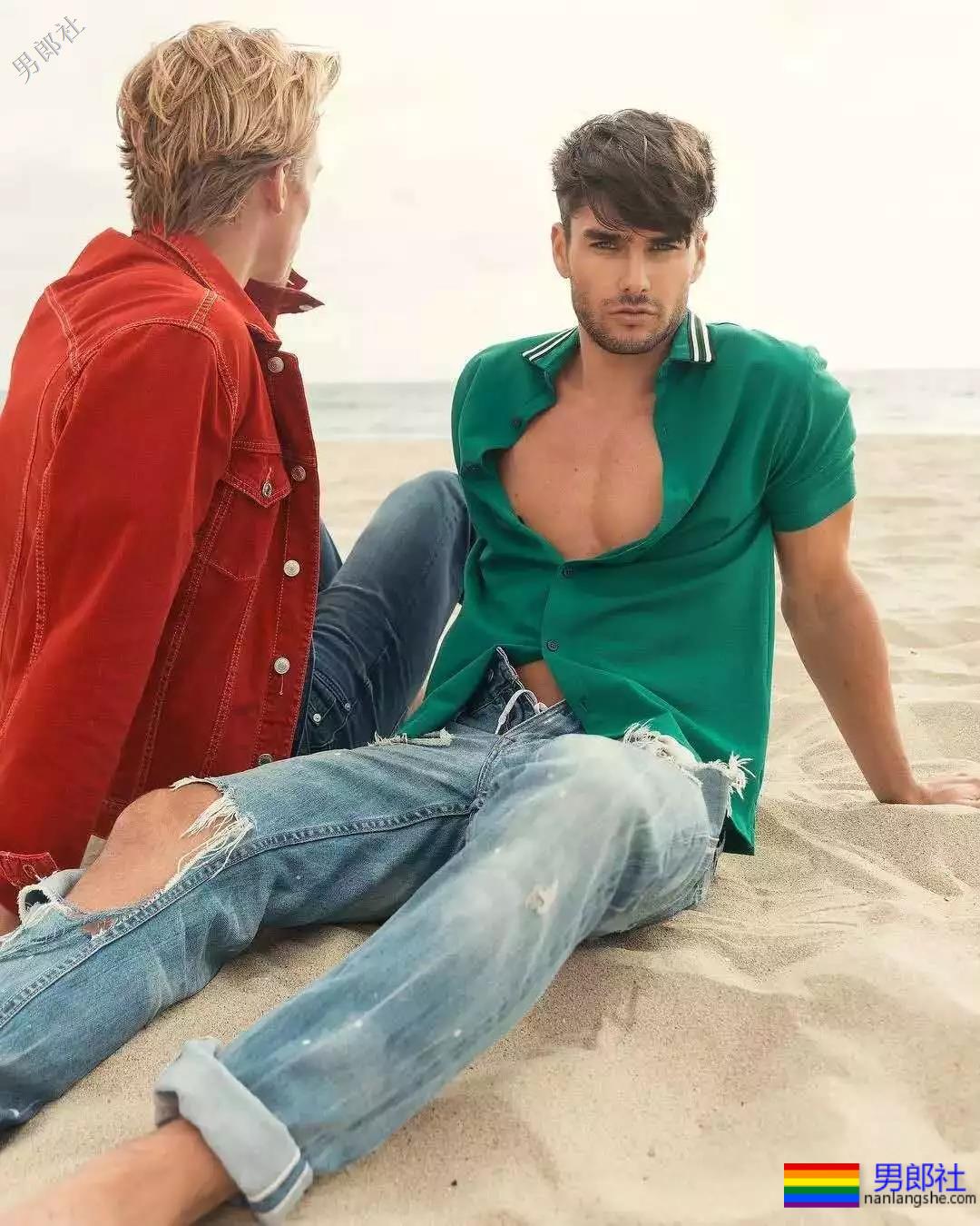 洪晓龙樊野加伟健，这肌肉摄影师还有多少惊喜我们不知道？ - 51虹马