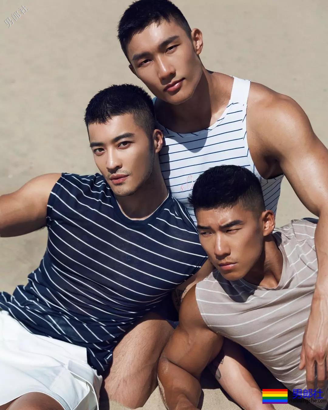 洪晓龙樊野加伟健，这肌肉摄影师还有多少惊喜我们不知道？ - 51虹马