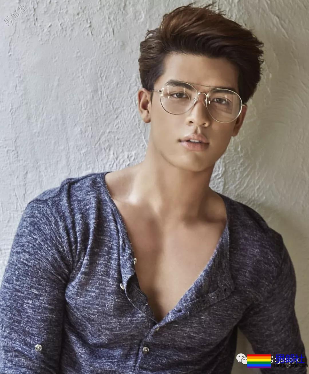 泰国混血肌肉小帅哥，厚厚的嘴唇高颜值！ - 51虹马