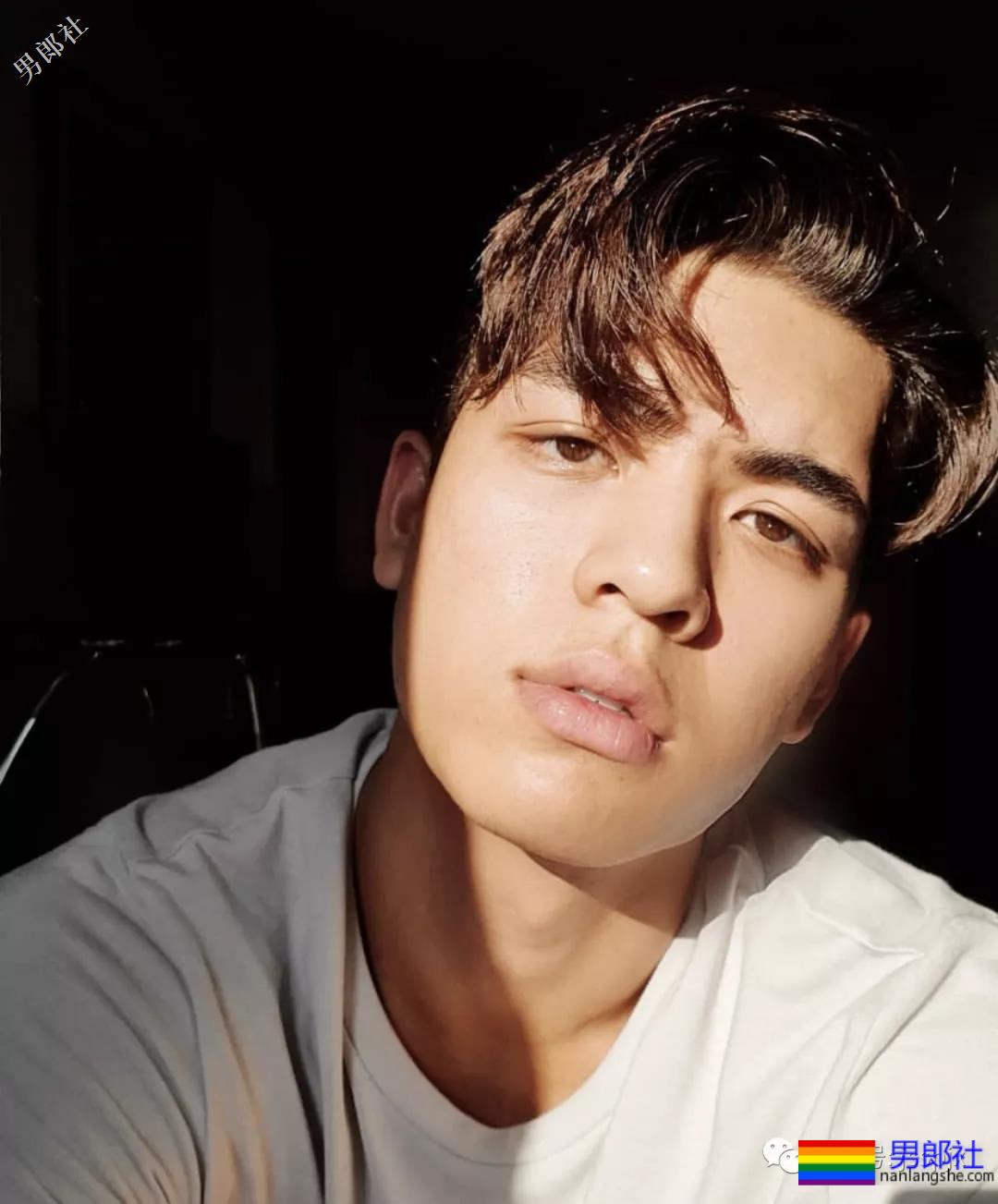 泰国混血肌肉小帅哥，厚厚的嘴唇高颜值！ - 51虹马