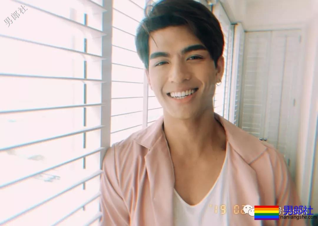 泰国混血肌肉小帅哥，厚厚的嘴唇高颜值！ - 51虹马