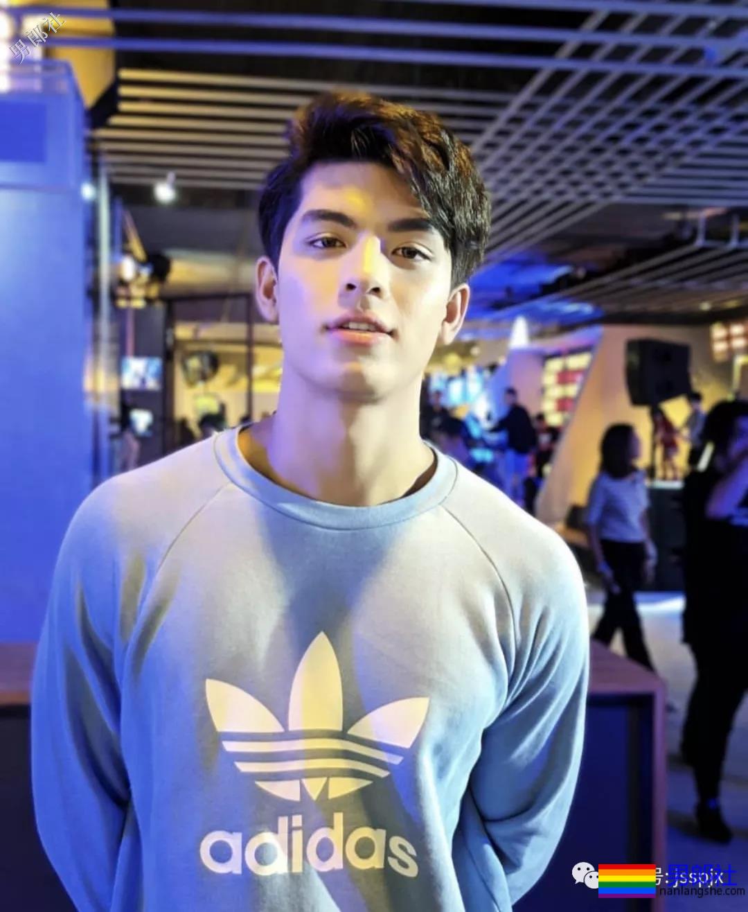 泰国混血肌肉小帅哥，厚厚的嘴唇高颜值！ - 51虹马