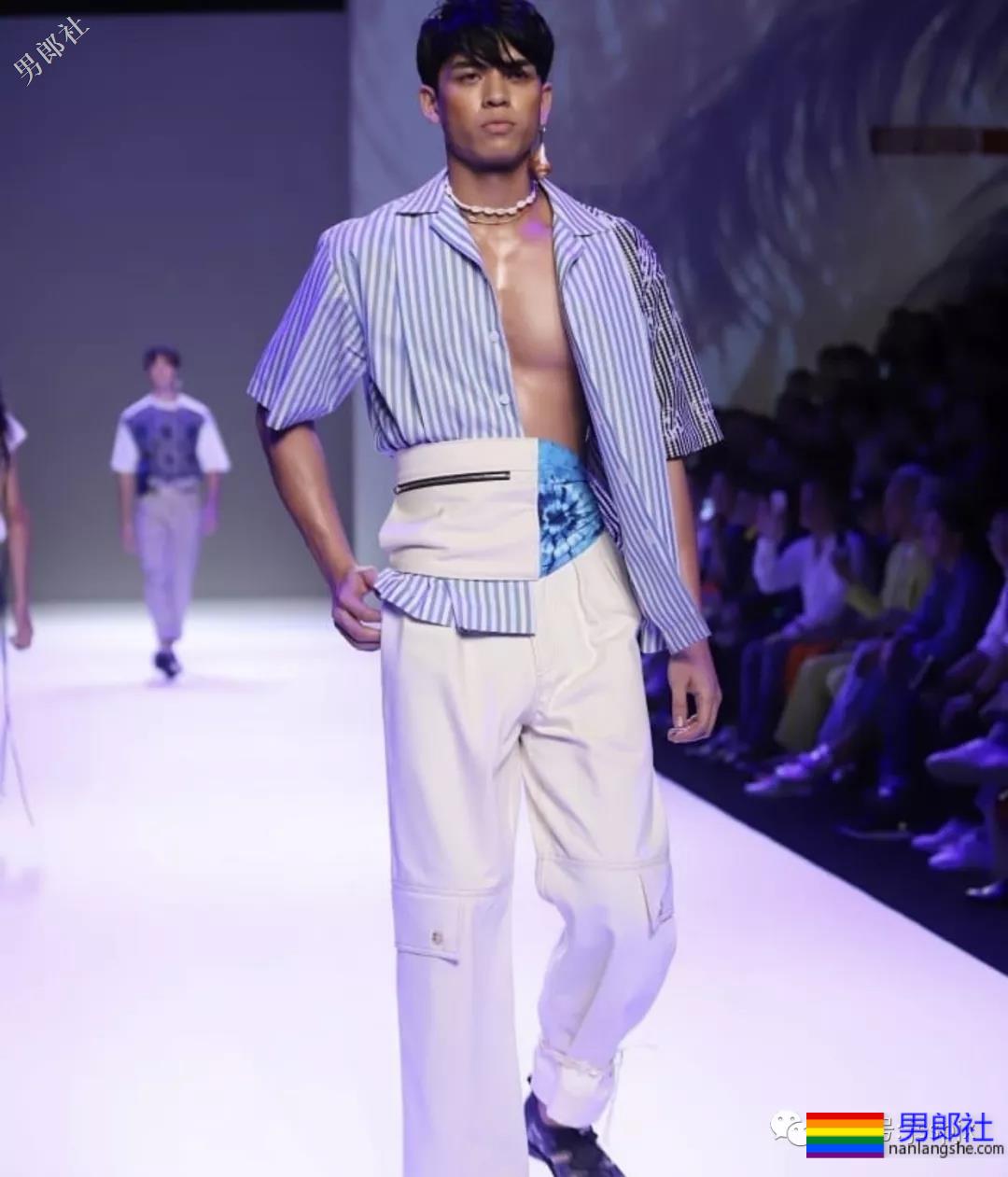 泰国混血肌肉小帅哥，厚厚的嘴唇高颜值！ - 51虹马