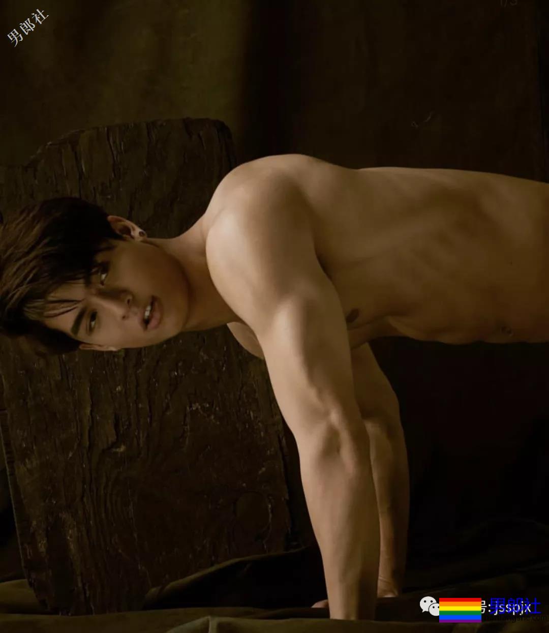 泰国混血肌肉小帅哥，厚厚的嘴唇高颜值！ - 51虹马