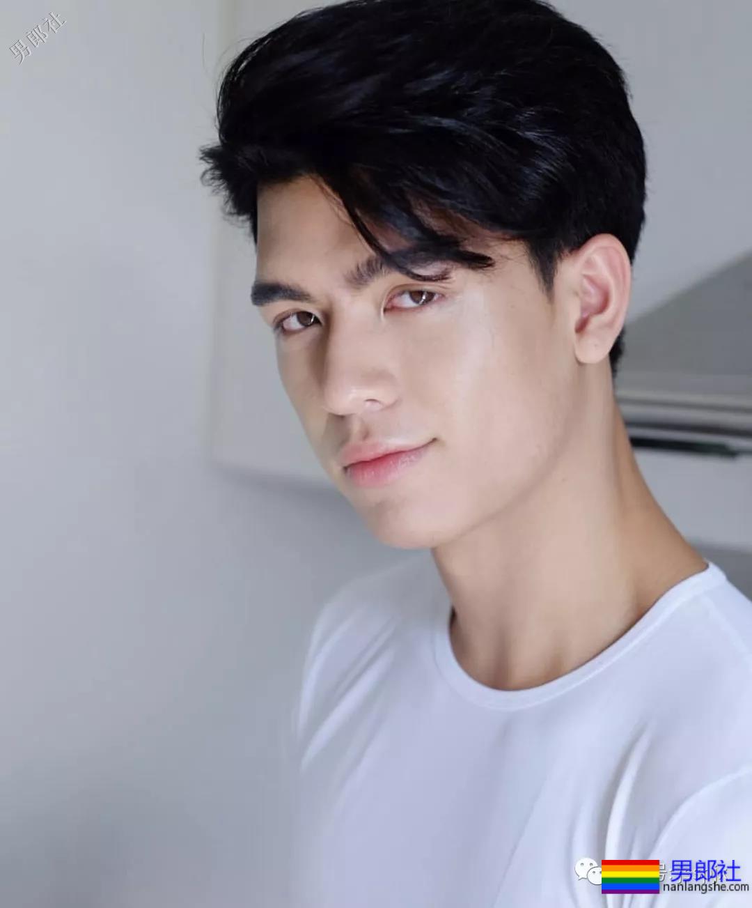 泰国混血肌肉小帅哥，厚厚的嘴唇高颜值！ - 51虹马