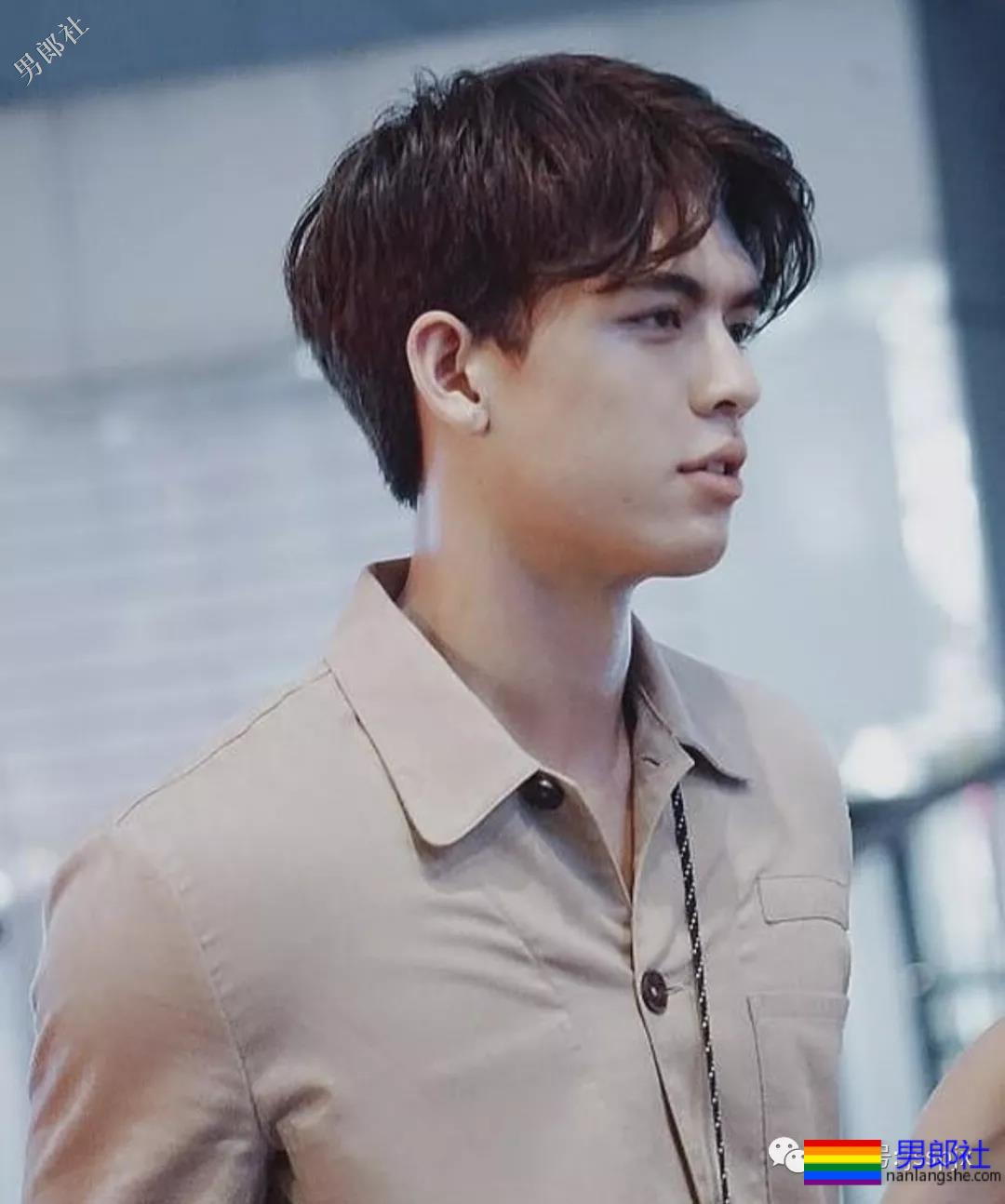 泰国混血肌肉小帅哥，厚厚的嘴唇高颜值！ - 51虹马