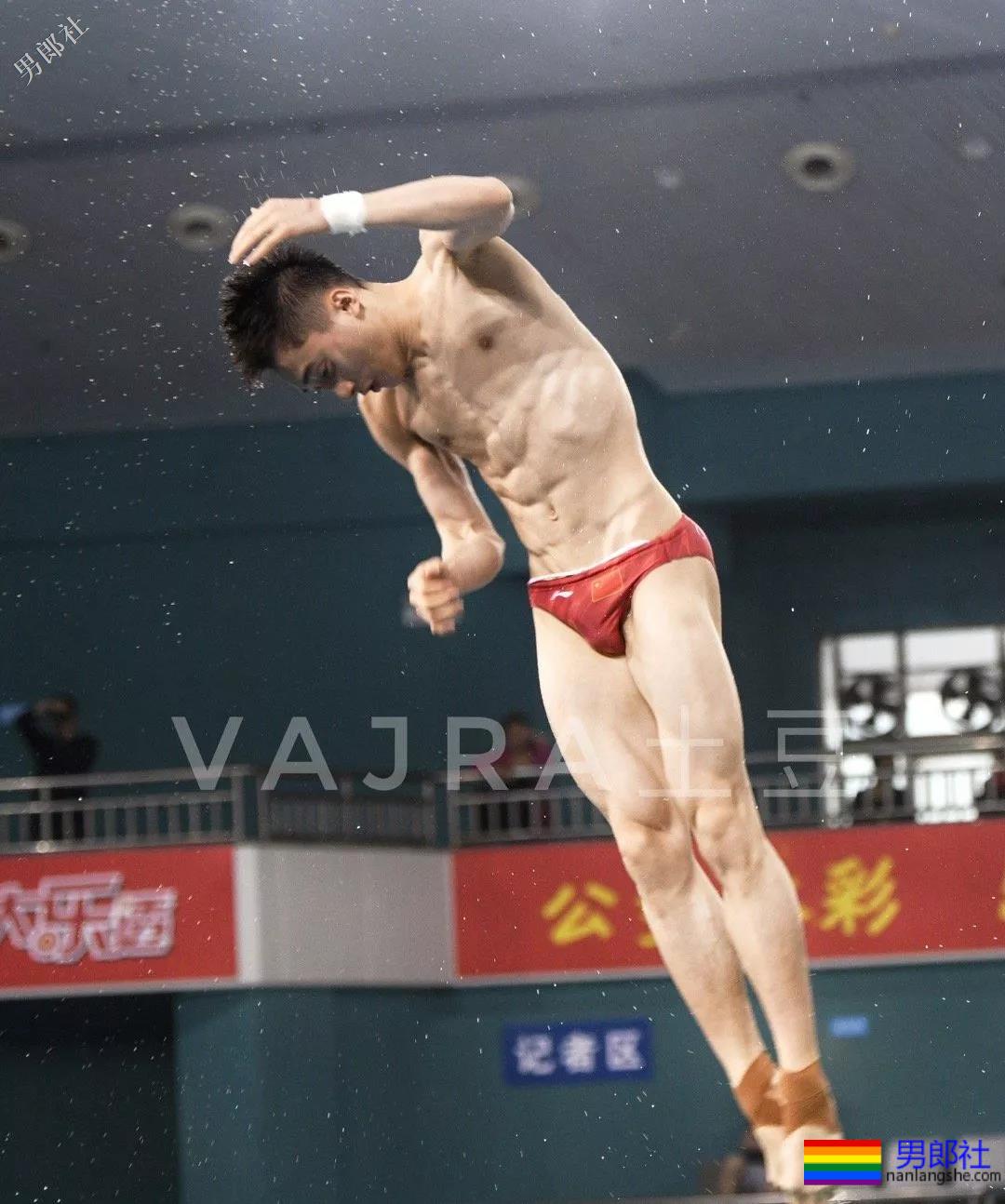 游泳帅哥比赛！妥妥的GV既视感呀！ - 51虹马