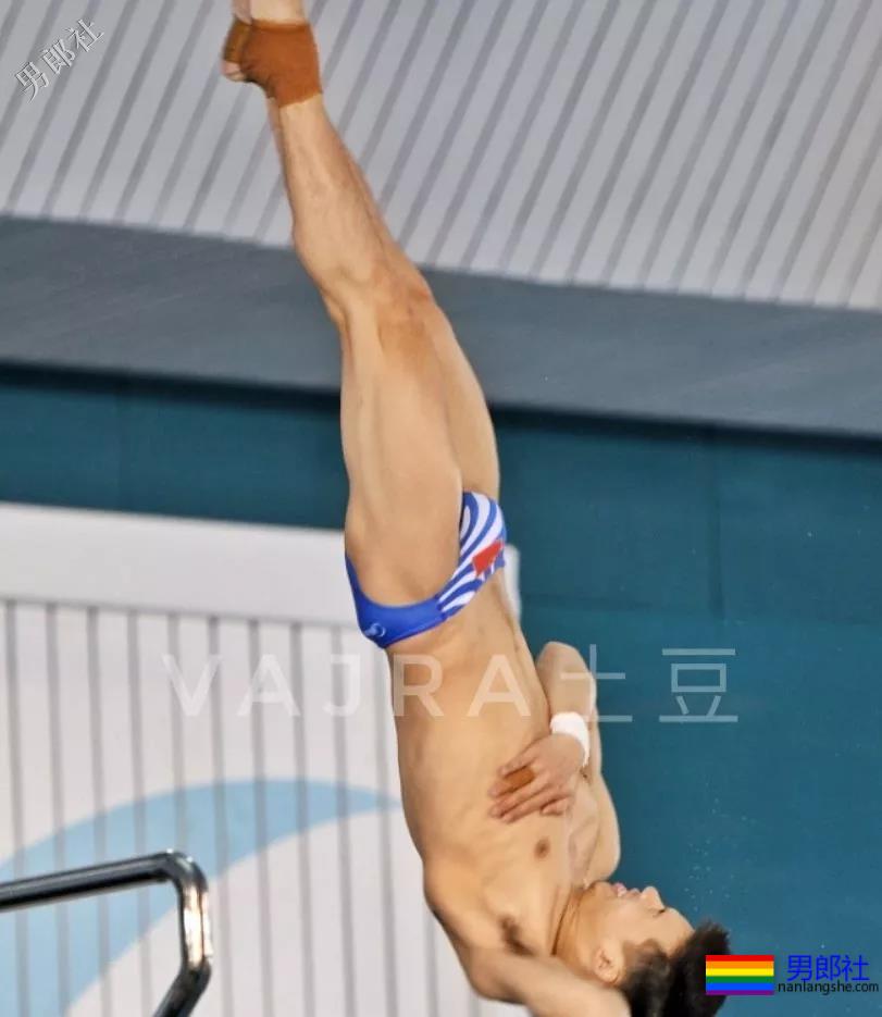 游泳帅哥比赛！妥妥的GV既视感呀！ - 51虹马