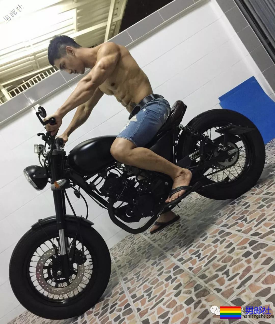 泰国男模 S-Rattichart Seachua 一身肌肉有点帅！ - 51虹马