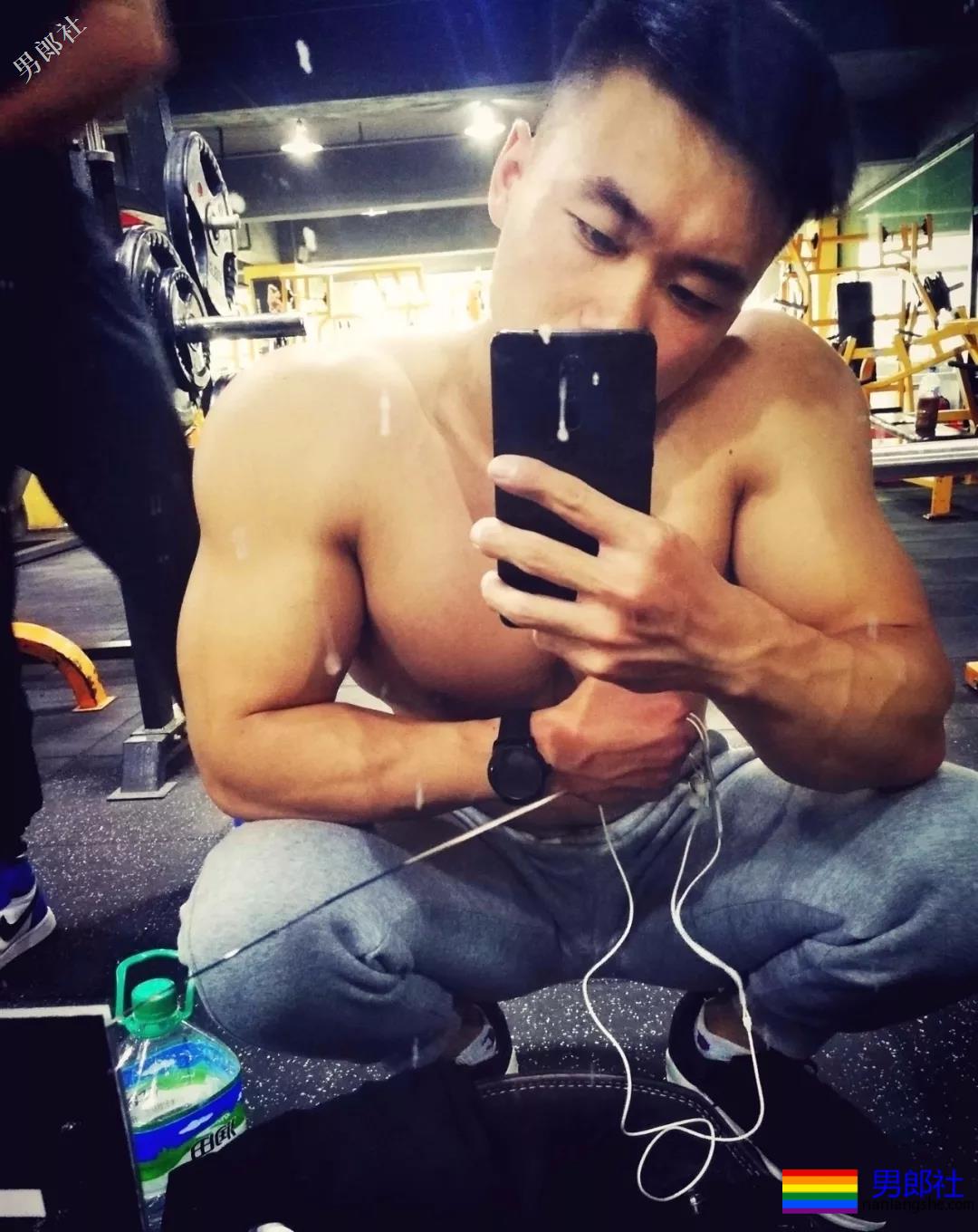 寸头直男打桩机！你的老公已上线！ - 51虹马