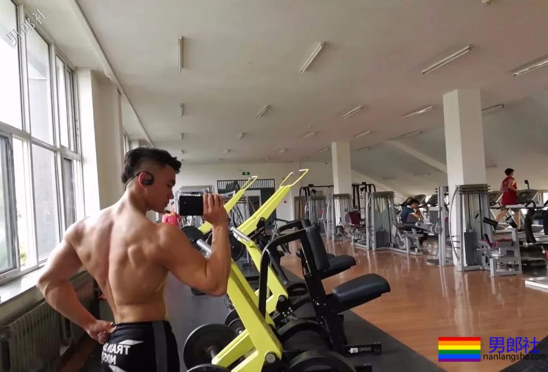 寸头直男打桩机！你的老公已上线！ - 51虹马