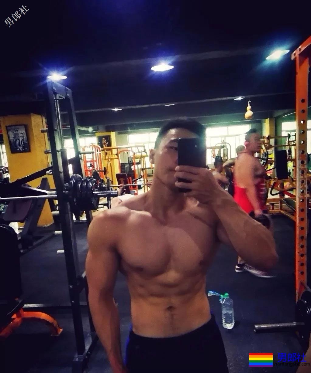 寸头直男打桩机！你的老公已上线！ - 51虹马