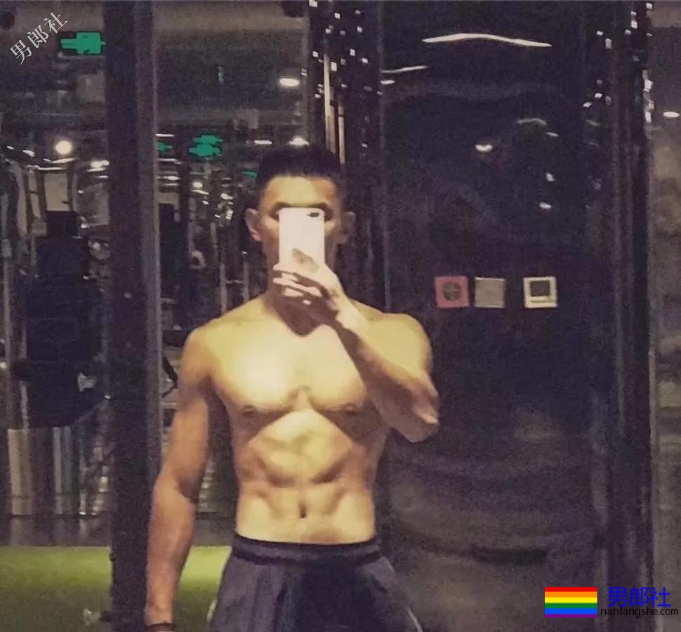 寸头直男打桩机！你的老公已上线！ - 51虹马