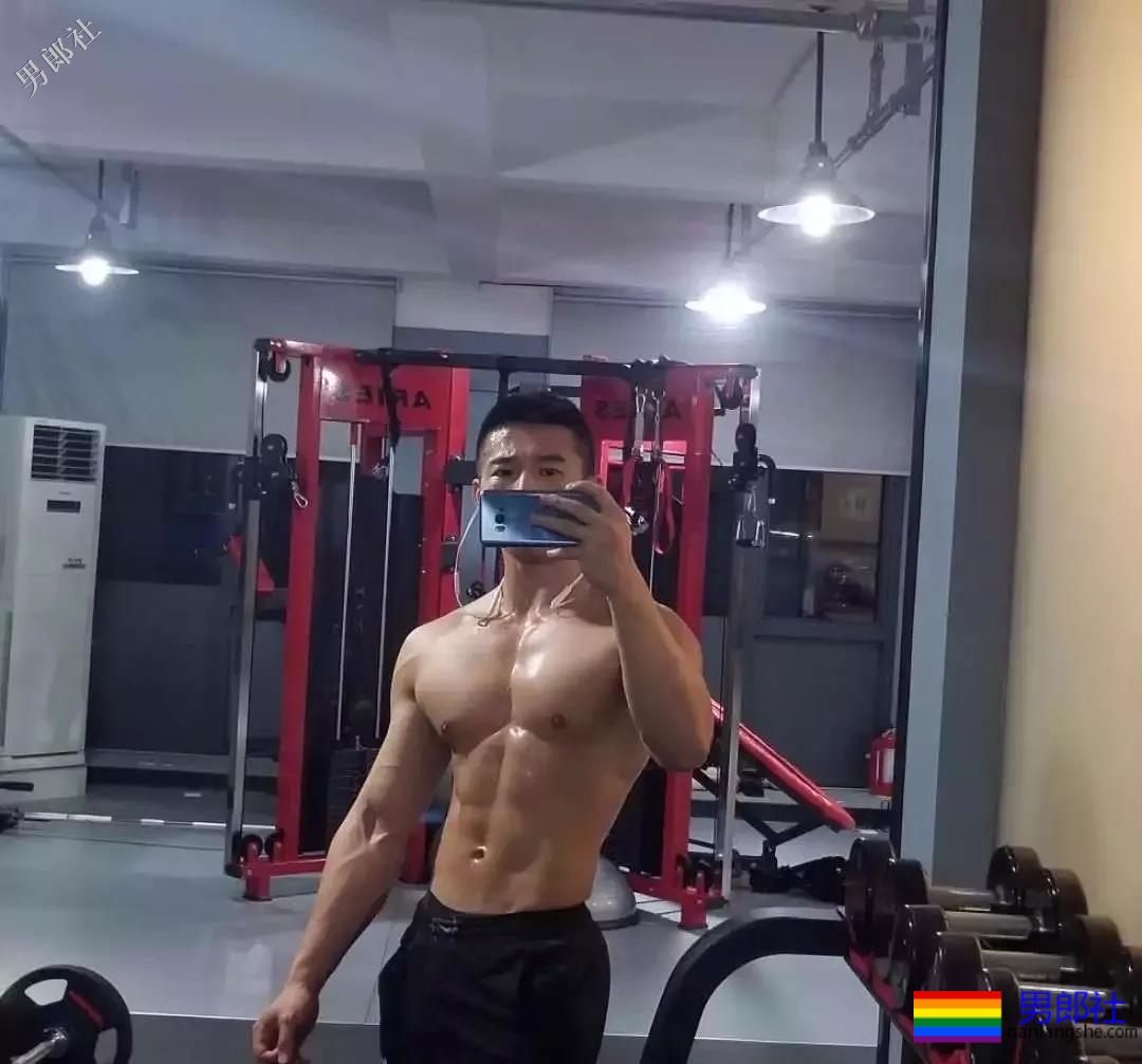 寸头直男打桩机！你的老公已上线！ - 51虹马