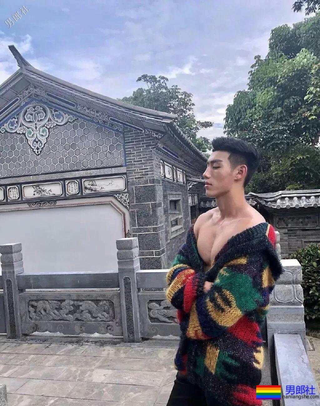 单眼皮高帅篮球运动员，好看到让人无法自拔 - 51虹马