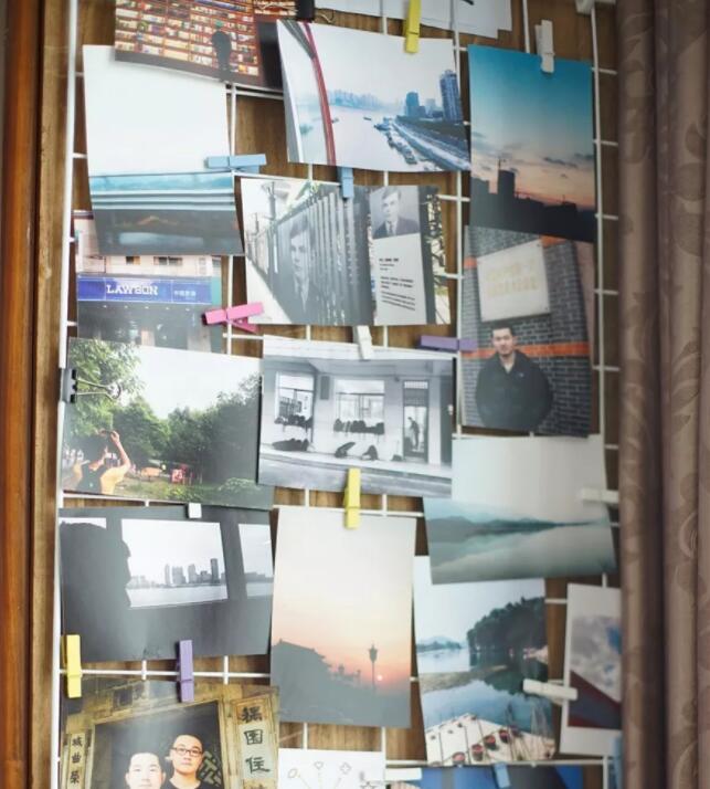 他和男友完成父亲的葬礼 - 51虹马