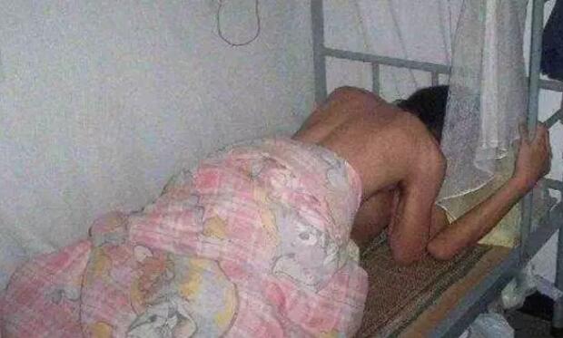 如何在男生寝室优雅地搅基-51虹马