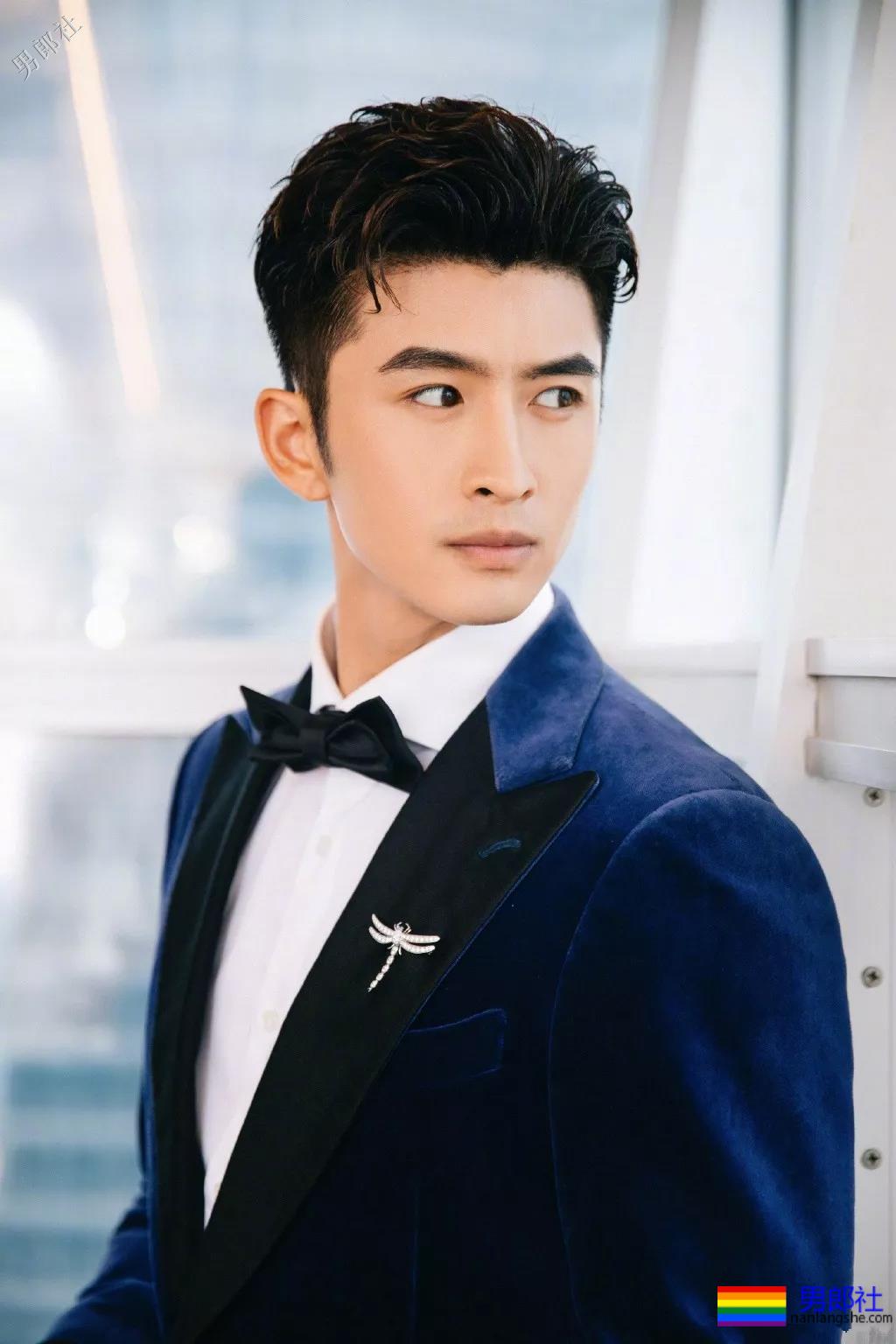 吻过男生演过基情,新剧秀腹肌被质疑,奶帅六块腹肌实力圈粉! - 51虹马 吻过男生演过基情,新剧秀腹肌被质疑,奶帅六块腹肌实力圈粉! - 51虹马