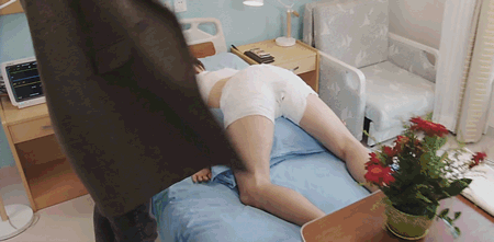 吻过男生演过基情，新剧秀腹肌被质疑，奶帅六块腹肌实力圈粉！ - 51虹马