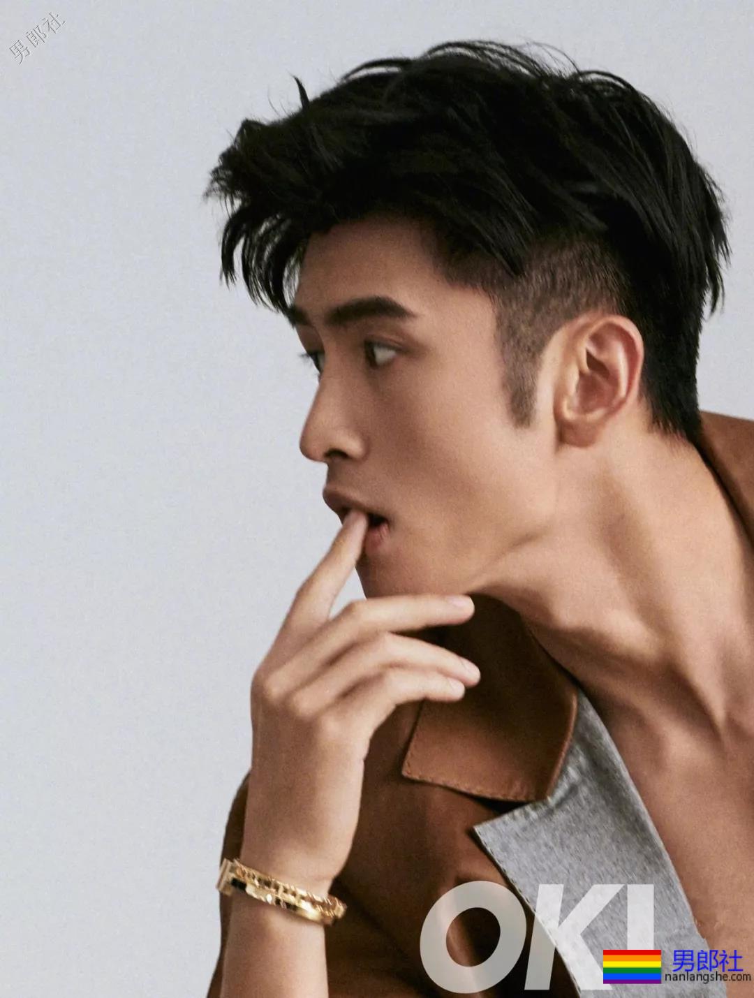 吻过男生演过基情，新剧秀腹肌被质疑，奶帅六块腹肌实力圈粉！ - 51虹马