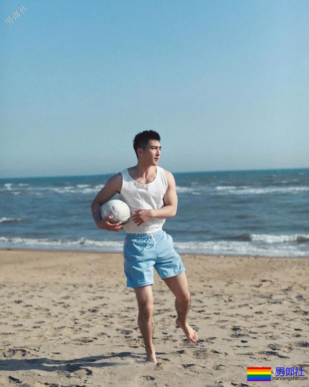 毛若懿又双叒叕发新硬照！ - 51虹马