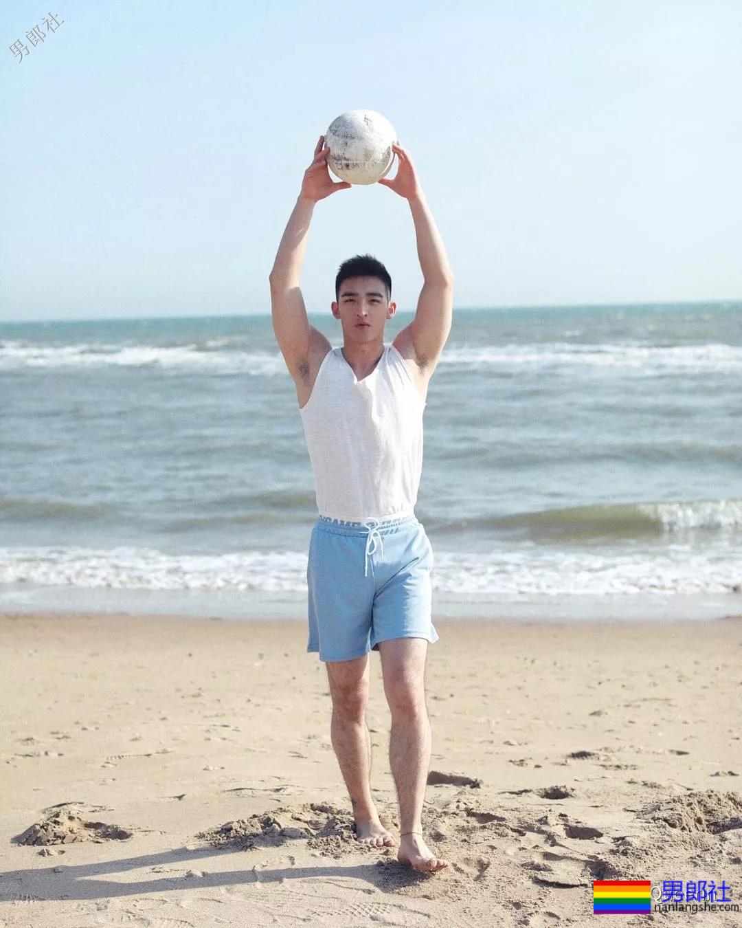 毛若懿又双叒叕发新硬照！ - 51虹马